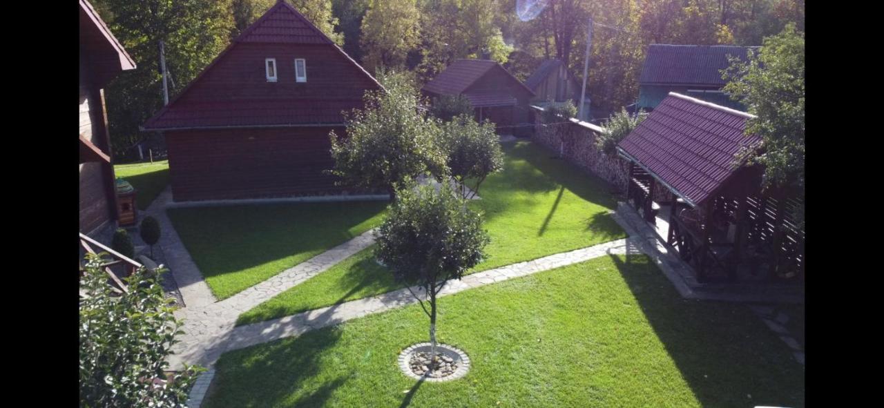 Зачаровані Карпати, Воловець Esterno foto