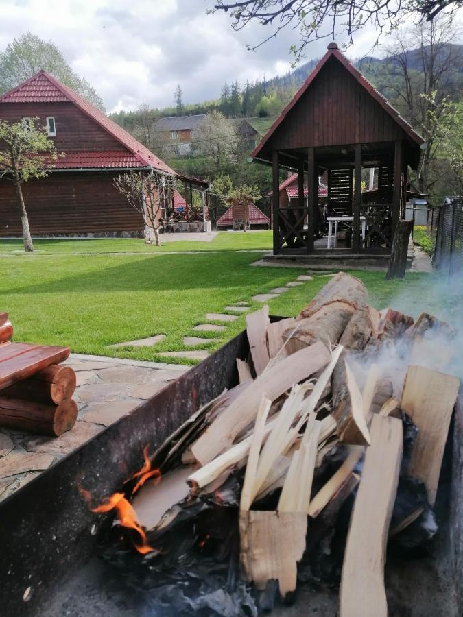 Зачаровані Карпати, Воловець Esterno foto