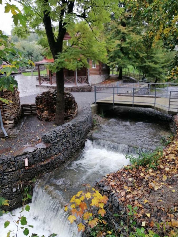 Зачаровані Карпати, Воловець Esterno foto